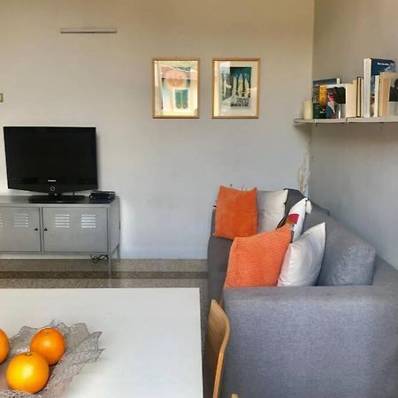 Sunny Top Floor In San Frediano Florence Buitenkant foto