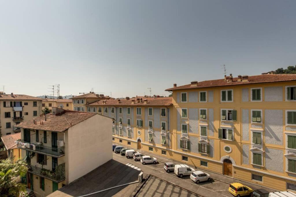 Sunny Top Floor In San Frediano Florence Buitenkant foto
