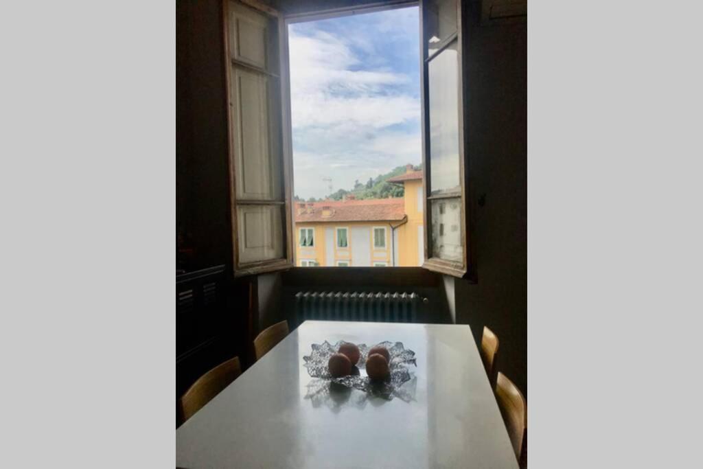 Sunny Top Floor In San Frediano Florence Buitenkant foto